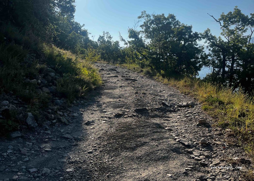 (05200) Puy-Sanières - — foto