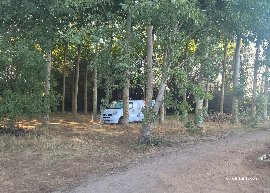 (24392) Villar de Mazarife - — foto 2