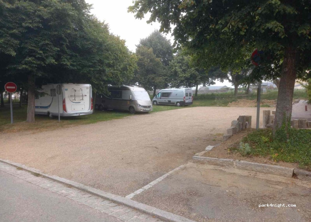 (53110) Lassay-les-Châteaux - 4 Rue Jean Mermoz — foto