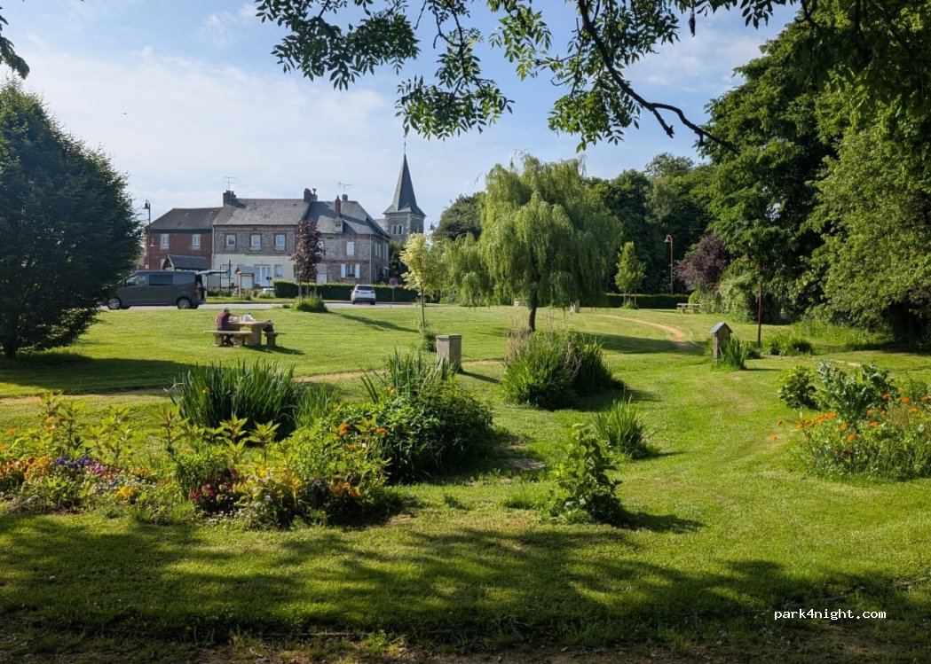 (76110) Sausseuzemare-en-Caux - Rte des Loges — foto