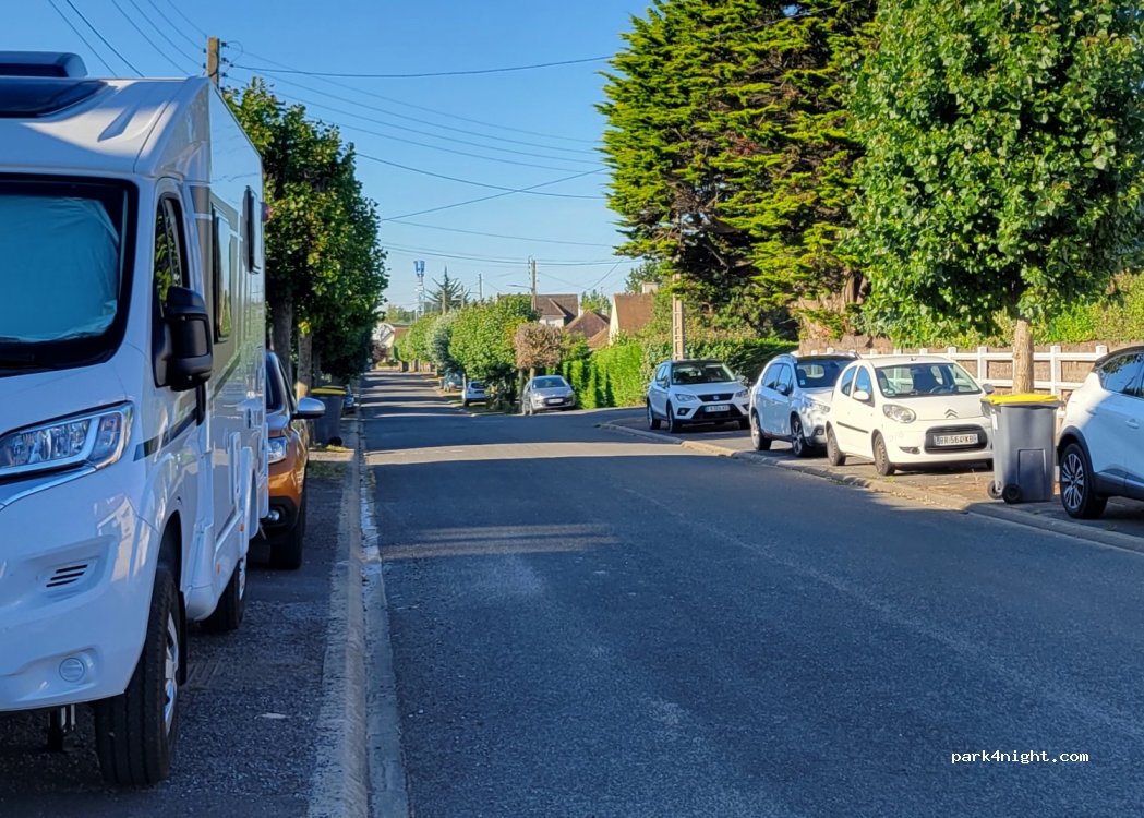 (14150) Ouistreham - 38 Avenue Pierre Corneille — foto
