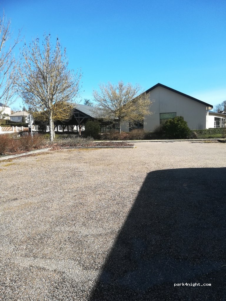 (45250) Ouzouer-sur-Trézée - 1-3 Rue Saint-Roch — foto