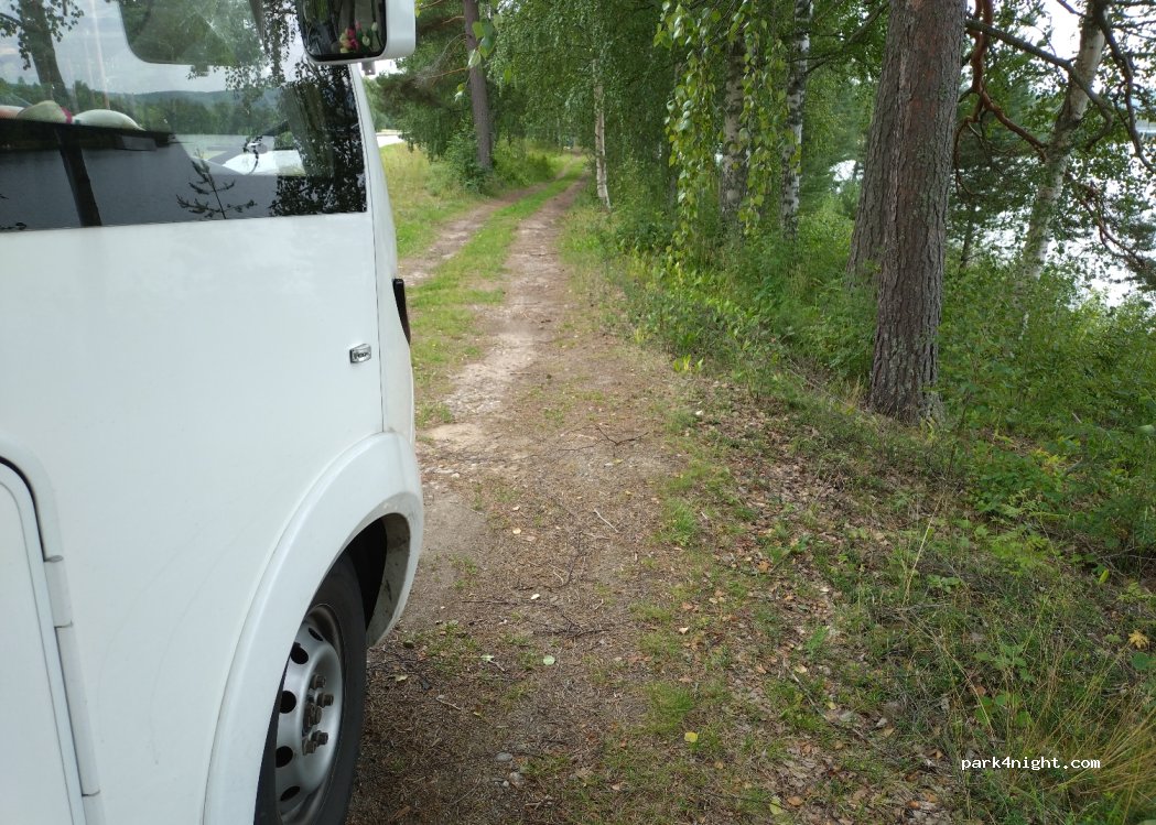 (821 68) Hänsätter - Unnamed Road — foto