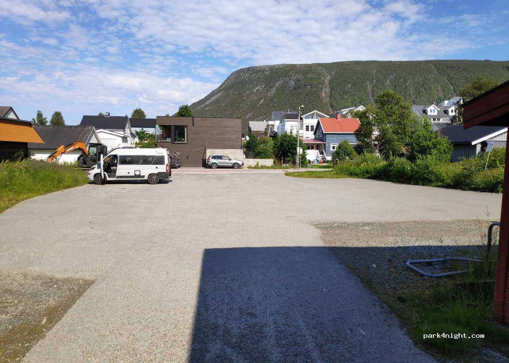 (9020) Tromsø - 11A Tønsnesvegen — foto 2