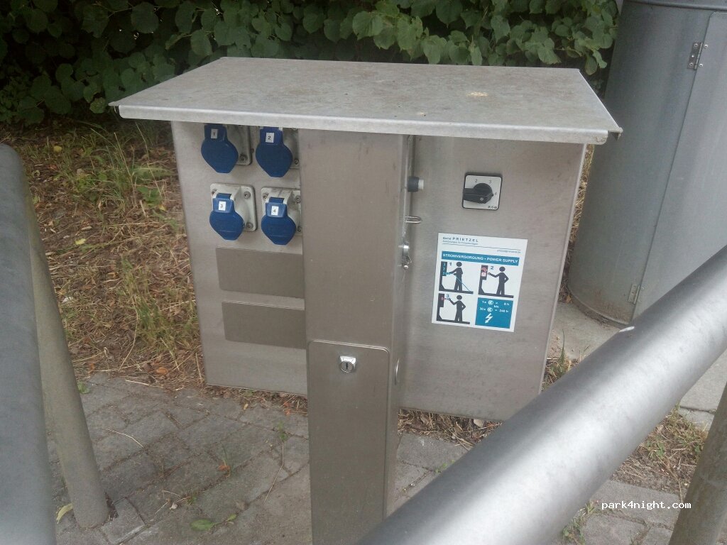 Wohnmobil- und Wohnwagenstellplatz Riesebusch | Bad Schwartau — foto 2