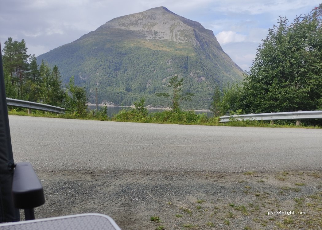 (6683) Vågland - 605 Våglandsvegen — foto