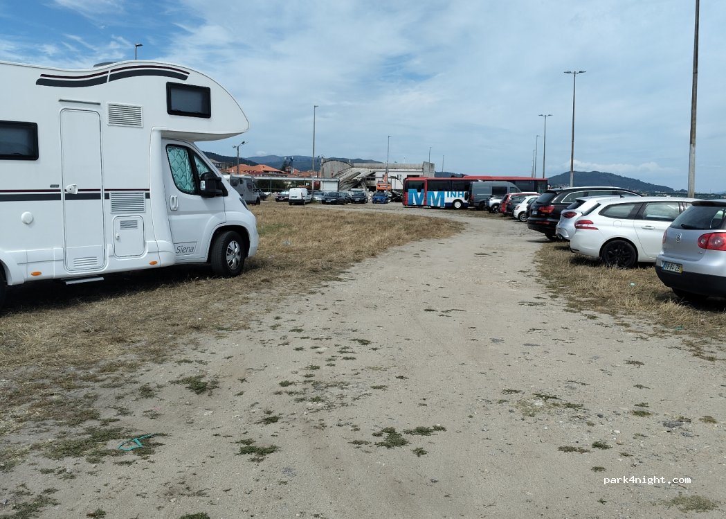 (4900) Viana do Castelo - Unnamed Road — foto 3