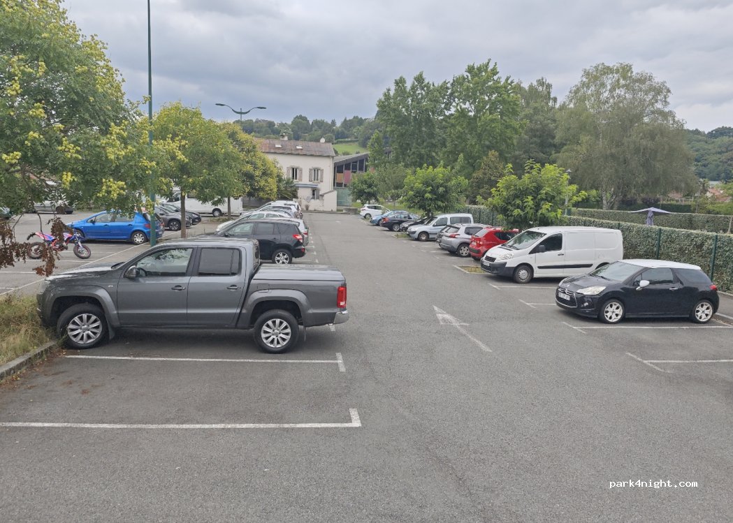 (65100) Lourdes - 23 Avenue Eugène Duviau — foto 3