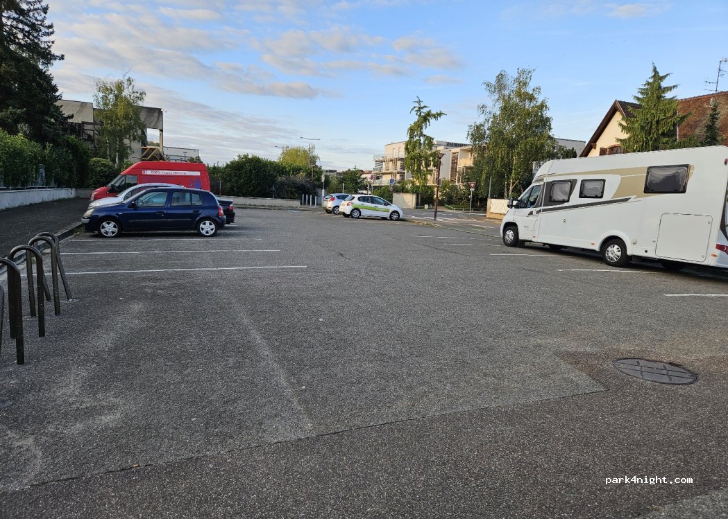 (67540) Ostwald - 3 Place de la Bruyère — foto 3