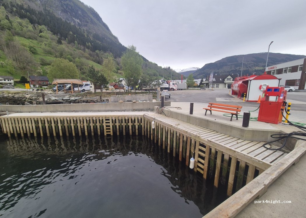 Vik bubilparkering — foto 3