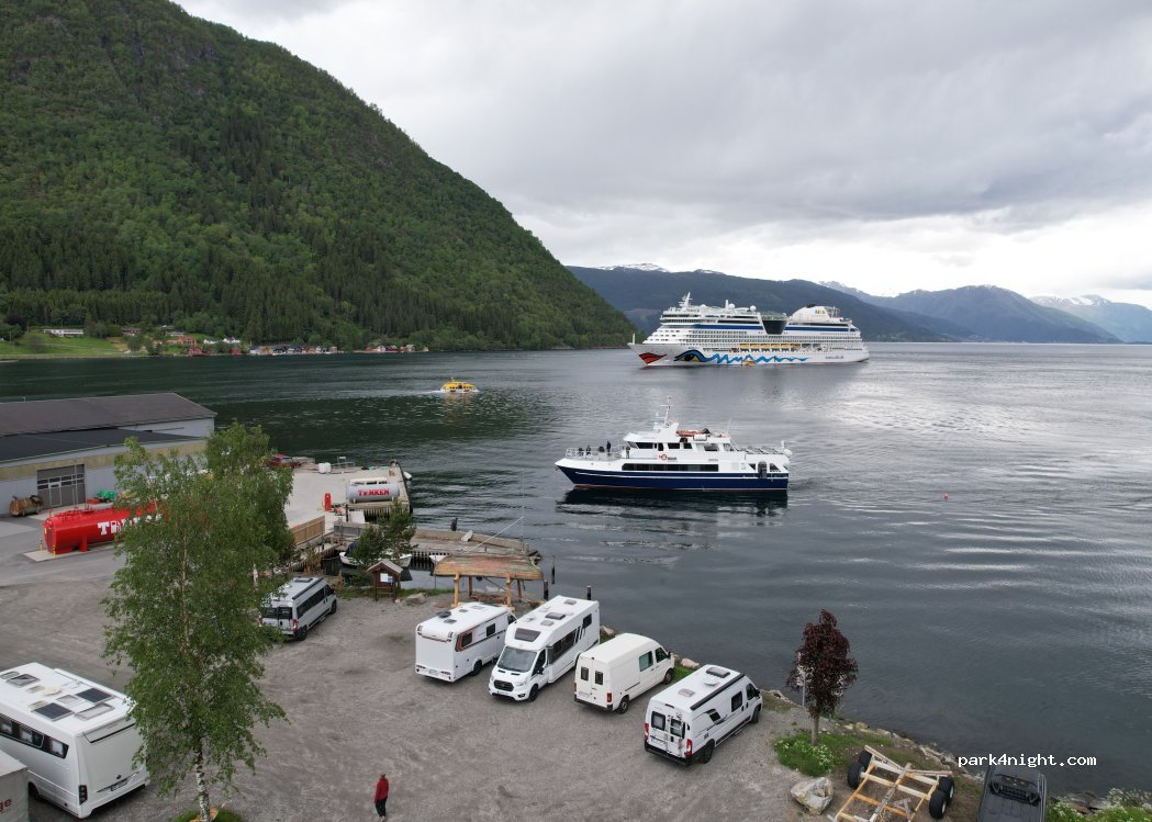 Vik bubilparkering — foto 5
