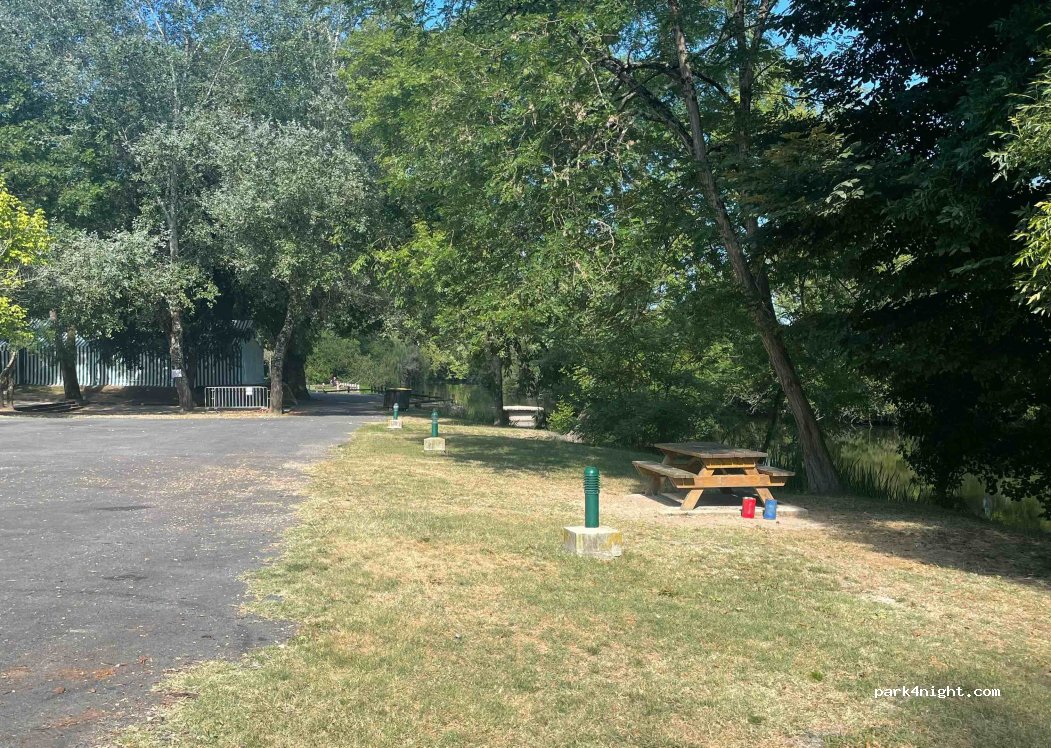 (17360) Saint-Aigulin - 73B Rue Victor Hugo — foto 3