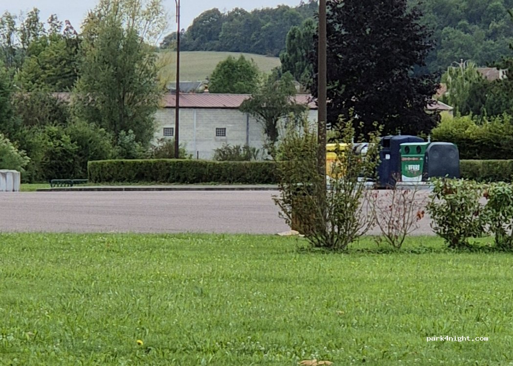 (10340) Les Riceys - RUE DU PARC ST VINCENT — foto 3