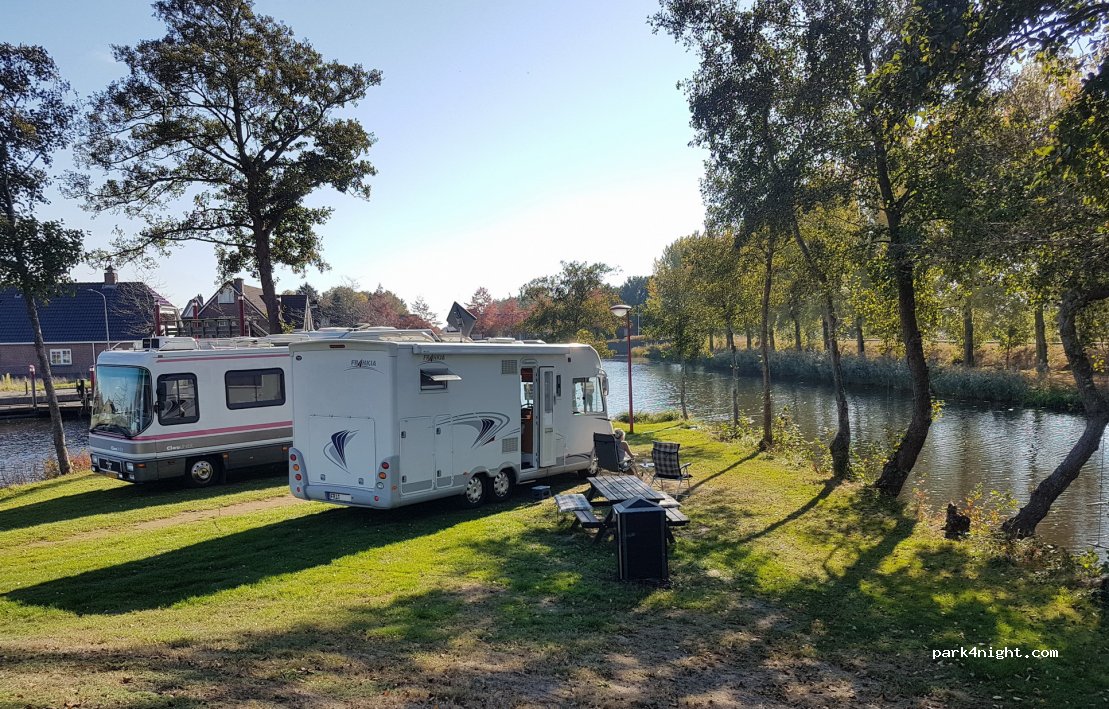 Het spoordok camping — foto