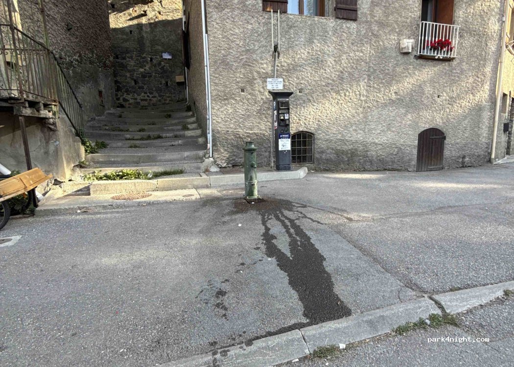 (05100) Briançon - 12 Impasse Gallice Bey — foto