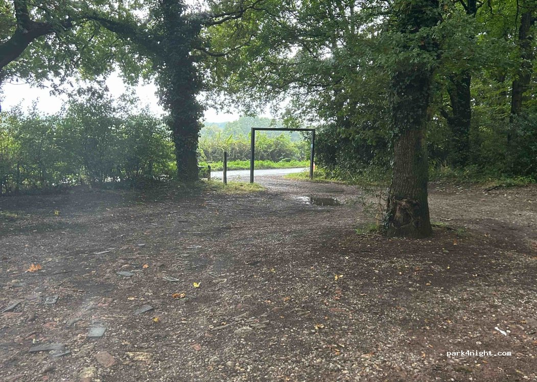 (TN8 6QF) Surrey - 54 Grants Lane — foto