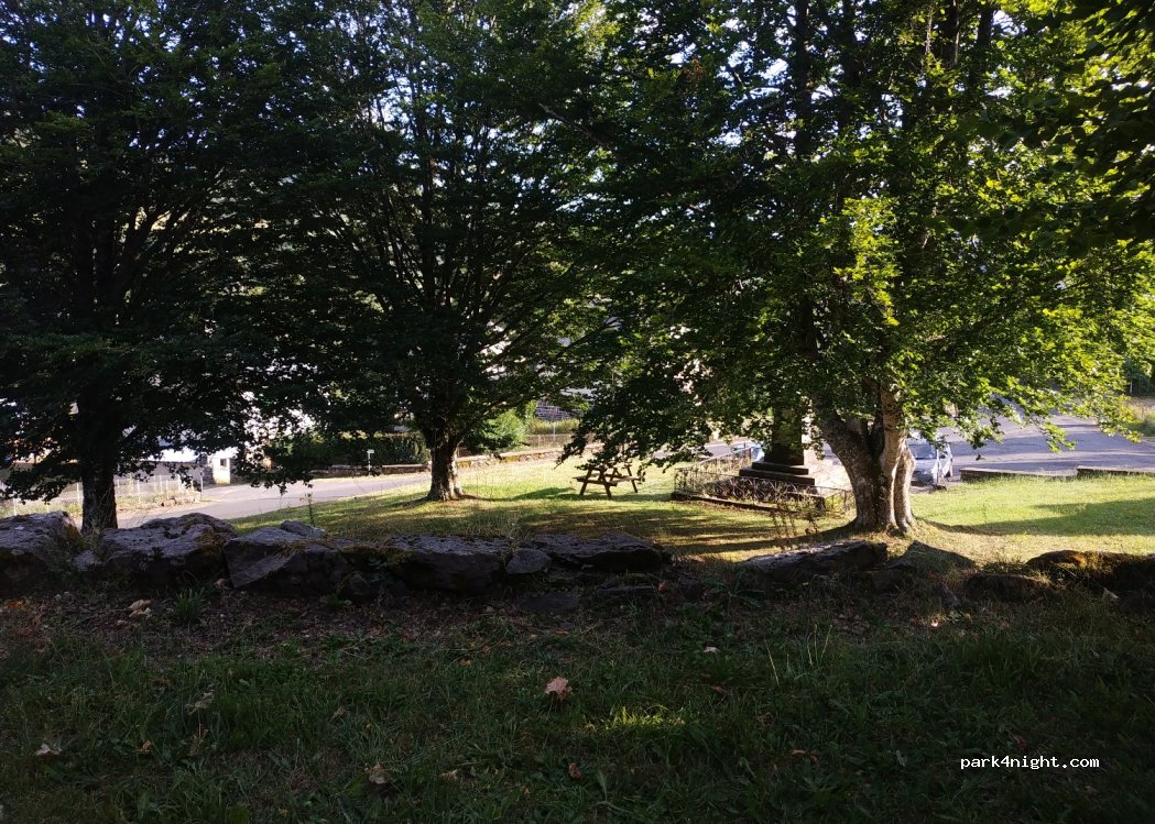 (15400) Le Claux - 5 Rue de l'Abbé Loussert — foto 2