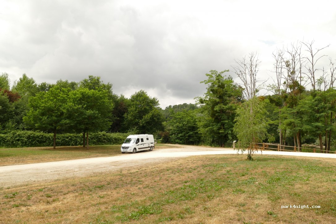 (86150) Moussac - La Planté — foto