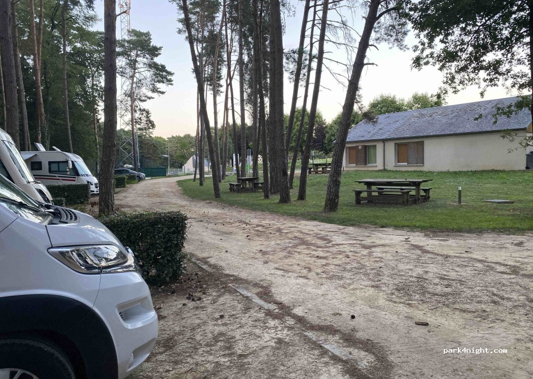 (37460) Céré-la-Ronde - 4 Rue du Stade — foto 5