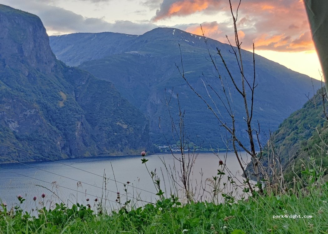 (5745) Undredal - — foto