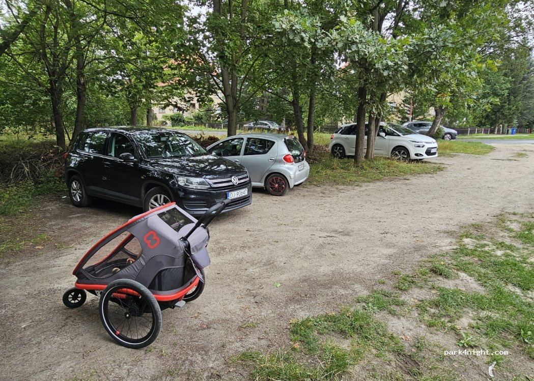 (58-560) Jelenia Góra - 35 Cervi — foto