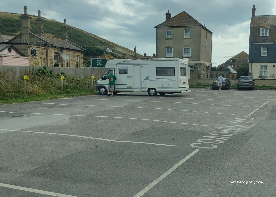 (DT6 4AX) Bridport - W Bay Rd — foto