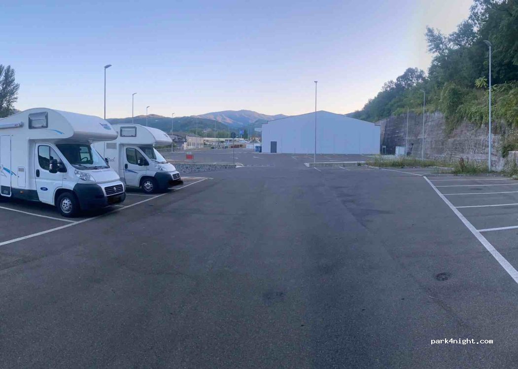 (54027) Pontremoli - 10 Via L. Campolonghi — foto
