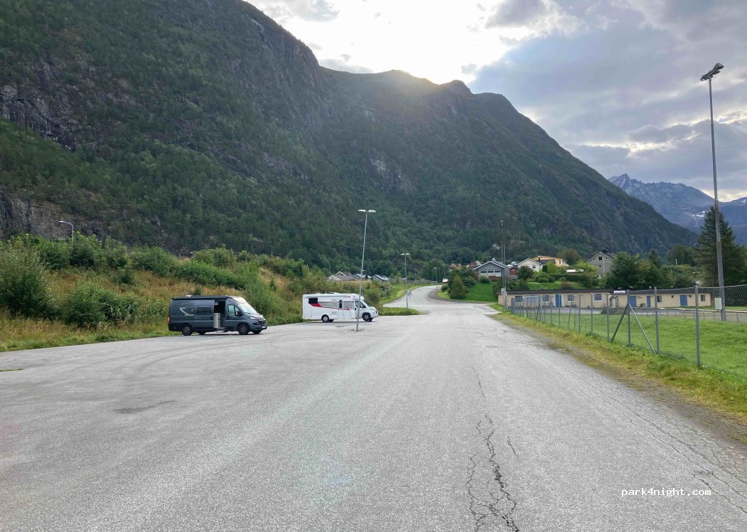 (6300) Åndalsnes - 13 Raumavegen — foto 3