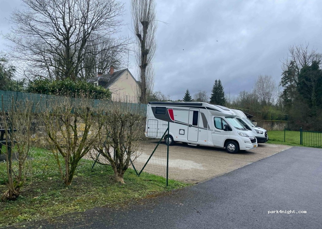 (02600) Longpont - 6 Rue Saint-Louis — foto 4