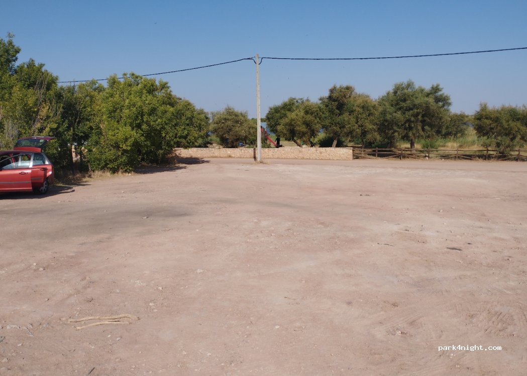 (45730) Villafranca de los Caballeros - Unnamed Road — foto