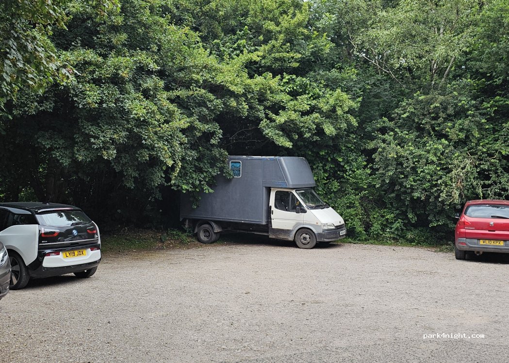 (EX4 7DW) Exeter - 48 Stoke Hill — foto