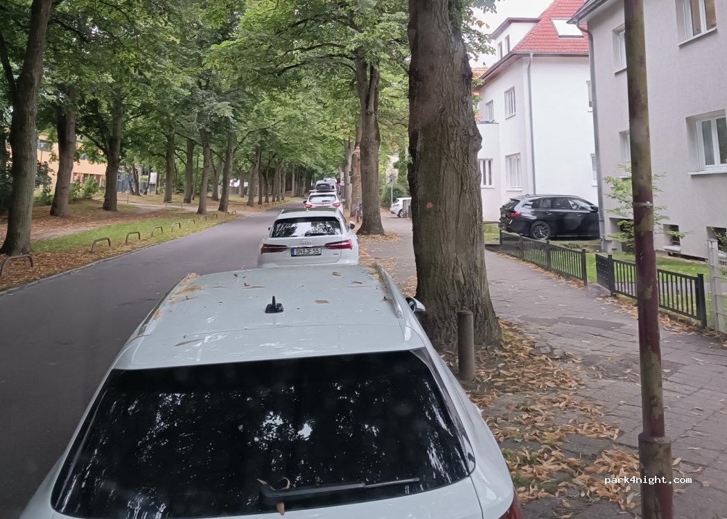 (18057) Rostock - 5 Ernst-Heydemann-Straße — foto 2
