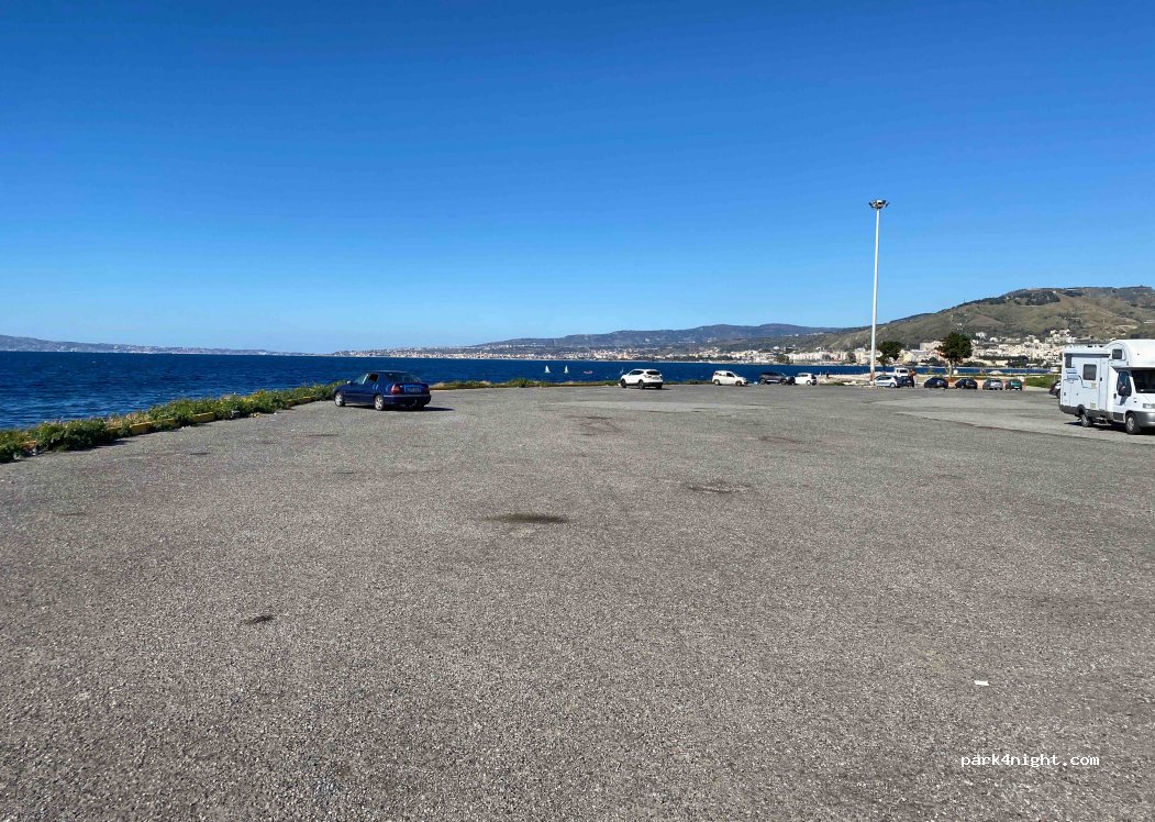 (89127) Reggio Calabria - Viale Italo Falcomatà — foto 3