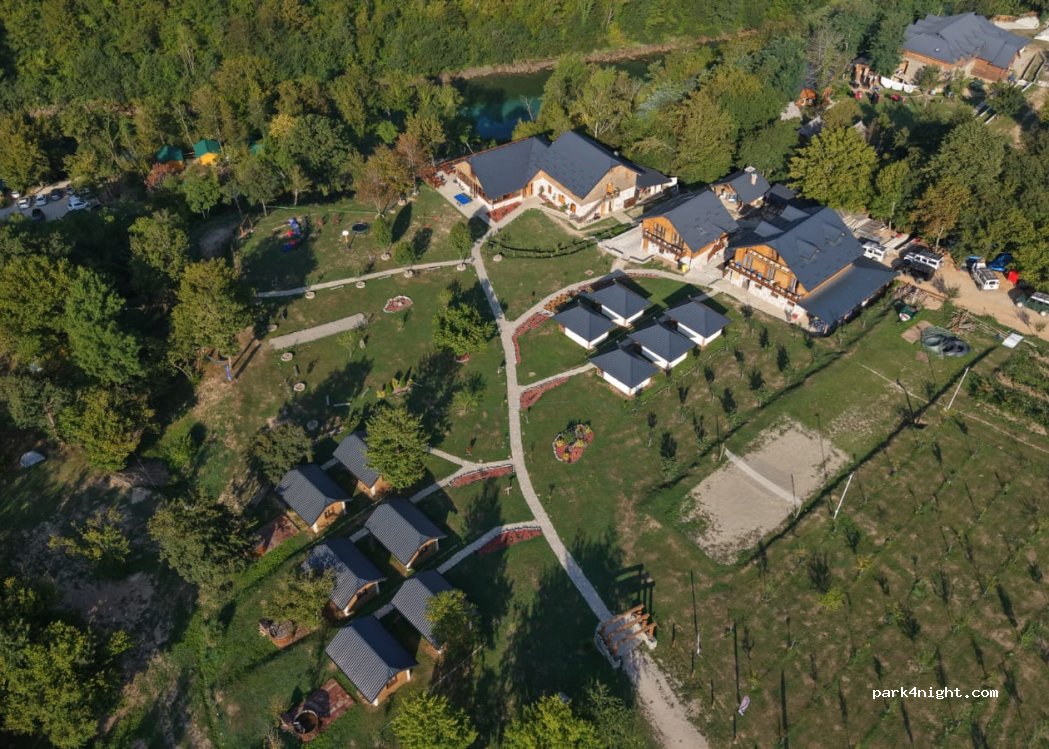 Outdoor Resort TaraSport — foto