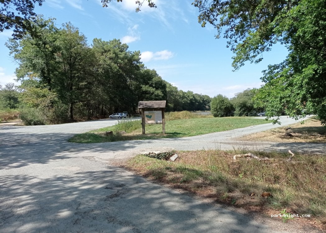 (85500) Les Herbiers - Unnamed Road — foto 2