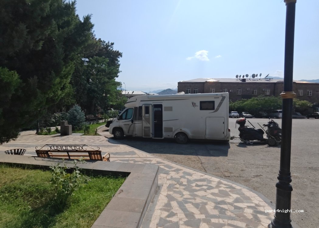 (3403) Agarak - 6 Garegin Nzhdeh Street — foto