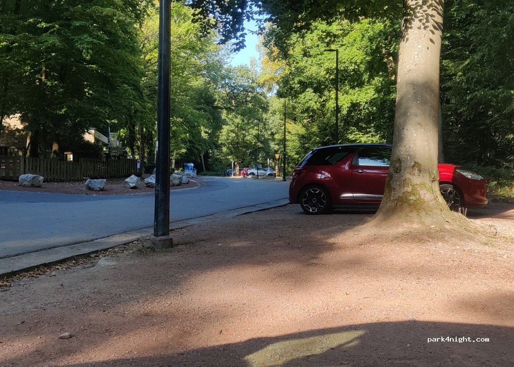 (6001) Charleroi - 44 Avenue de la Petite Suisse — foto 2
