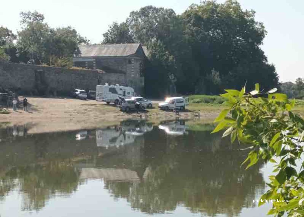 (49000) Angers - 3 Place Albert Cheux — foto 3
