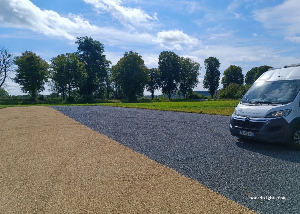 (08430) Launois-sur-Vence - 1 Promenade Jules Mary — foto