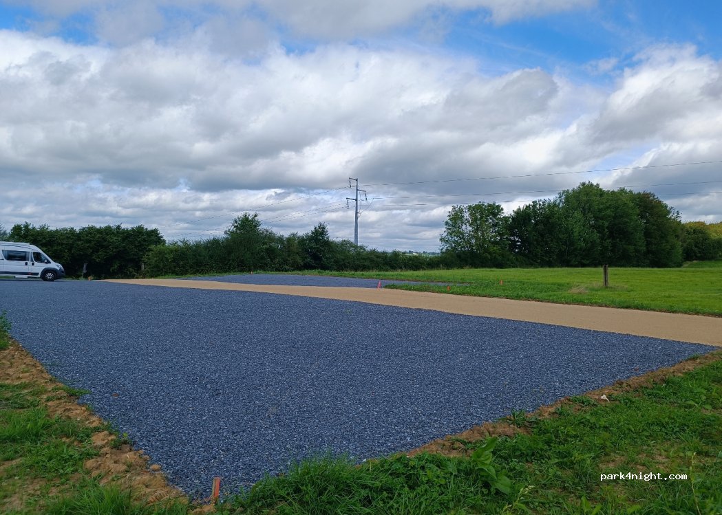 (08430) Launois-sur-Vence - 1 Promenade Jules Mary — foto 2