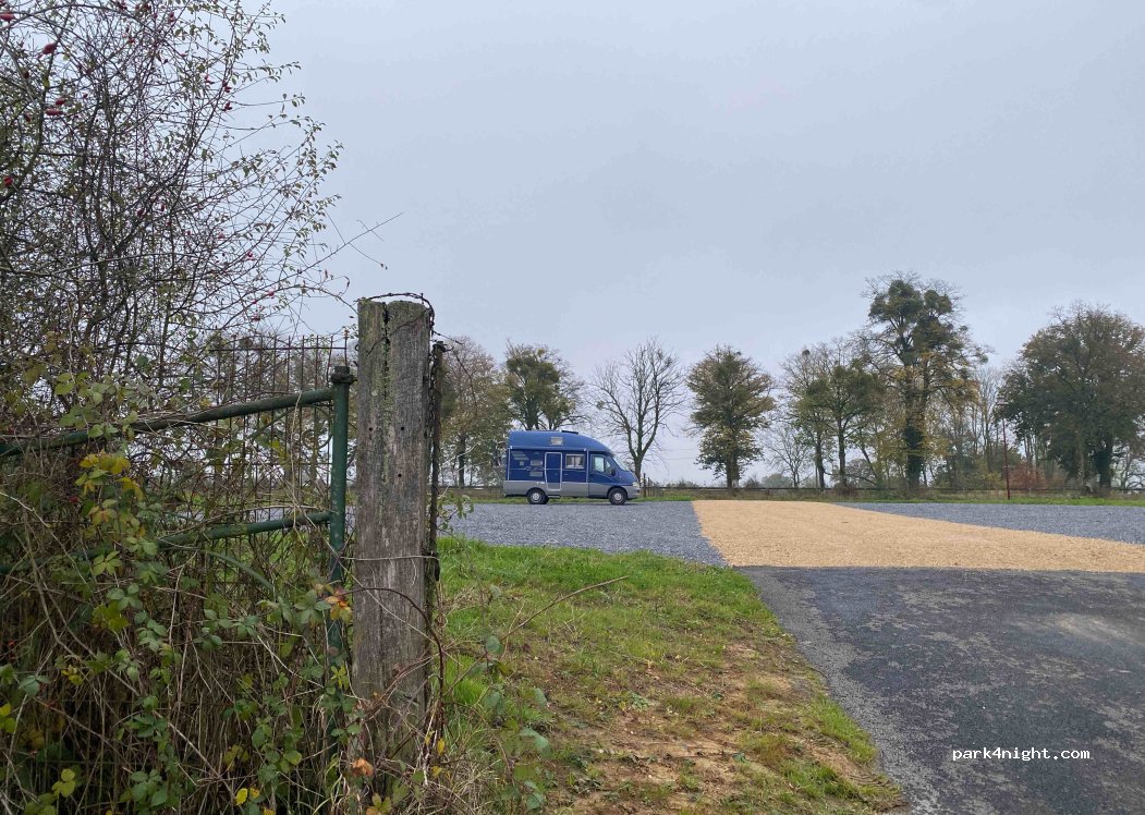 (08430) Launois-sur-Vence - 1 Promenade Jules Mary — foto 5