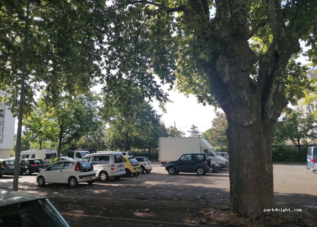 (73000) Chambéry - Rue Yvon Morandat — foto 2