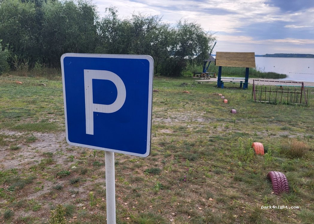 () Novyi Dvor - Unnamed Road — foto