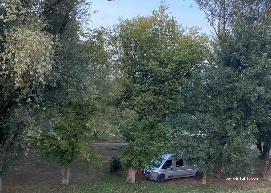 (44250) Petrinja - 13 Šetalište K. Knežića — foto 2