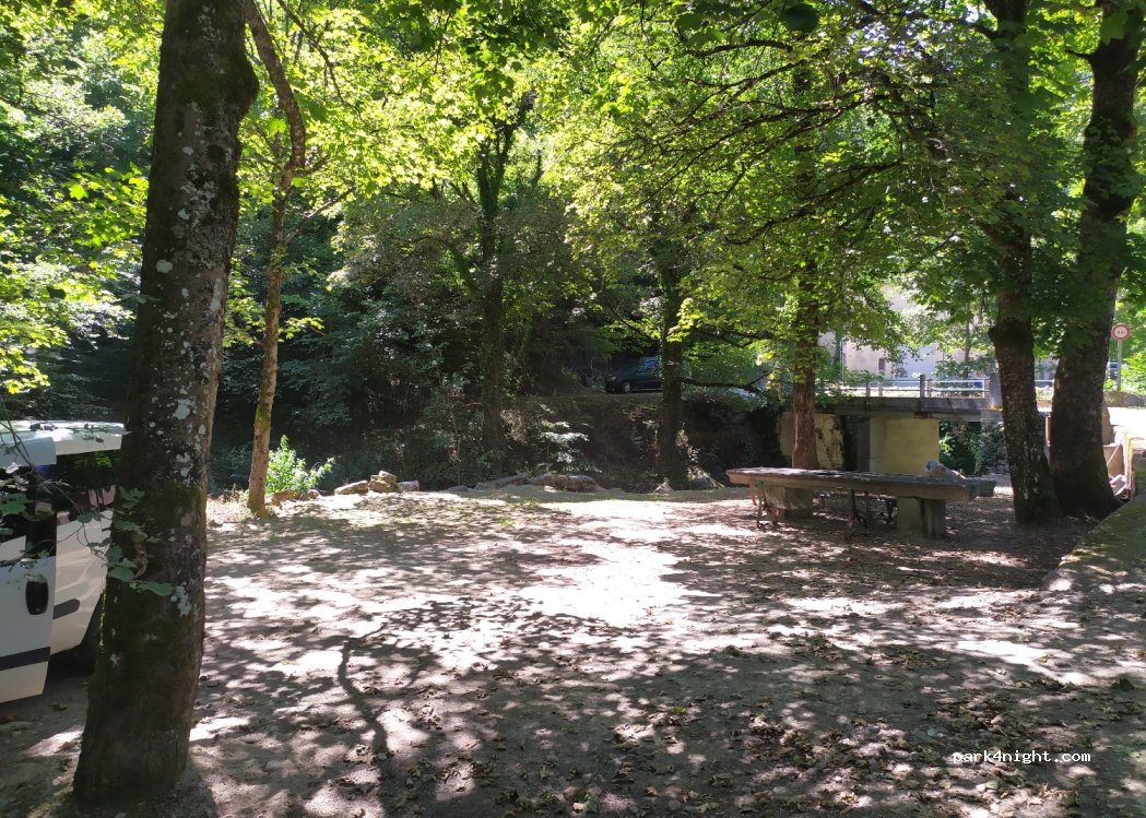 (11140) Sainte-Colombe-sur-Guette - 21 Mounoye — foto