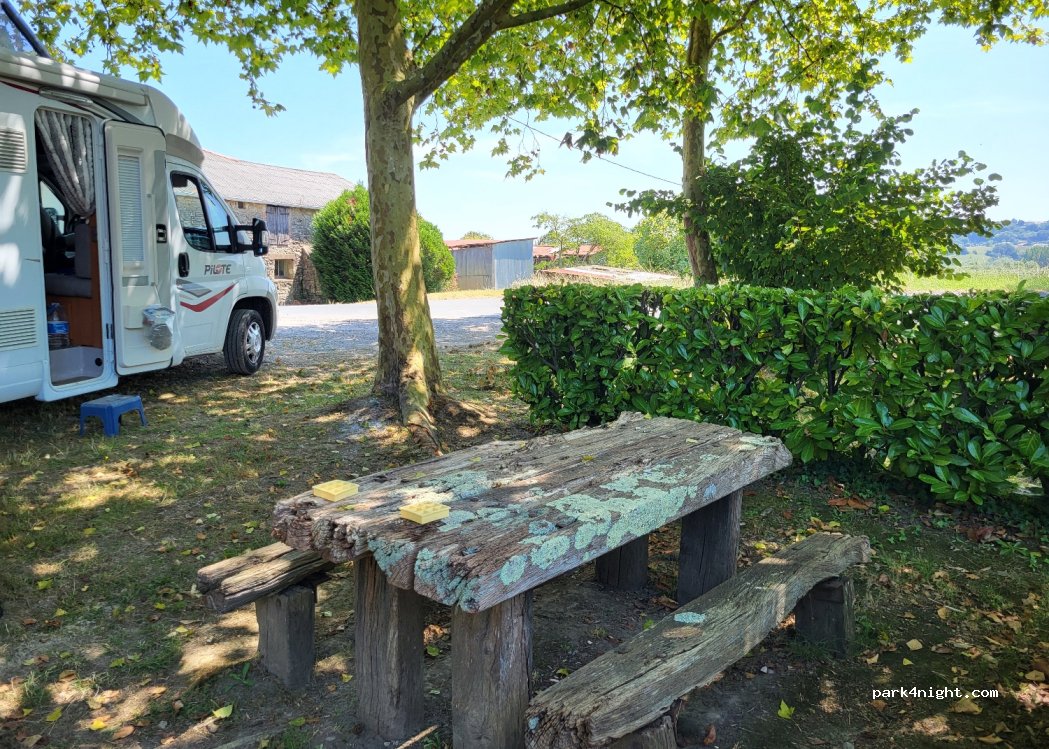 (64520) Guiche - 5044 Route de l'Adour — foto