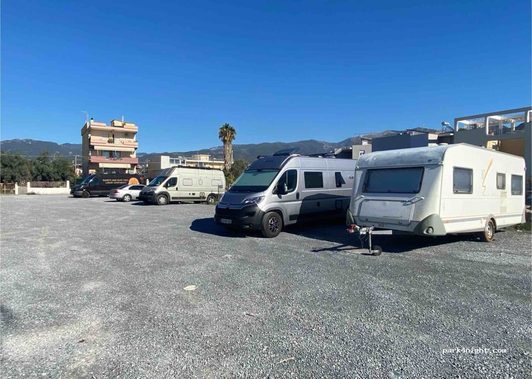 (241 00) Kalamata - 22 Poti Tsimpidarou — foto 4