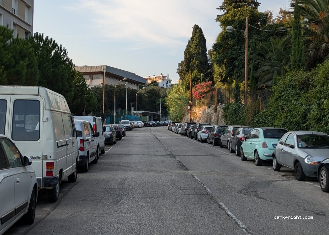 (06100) Nice - 63 Avenue Valrose — foto