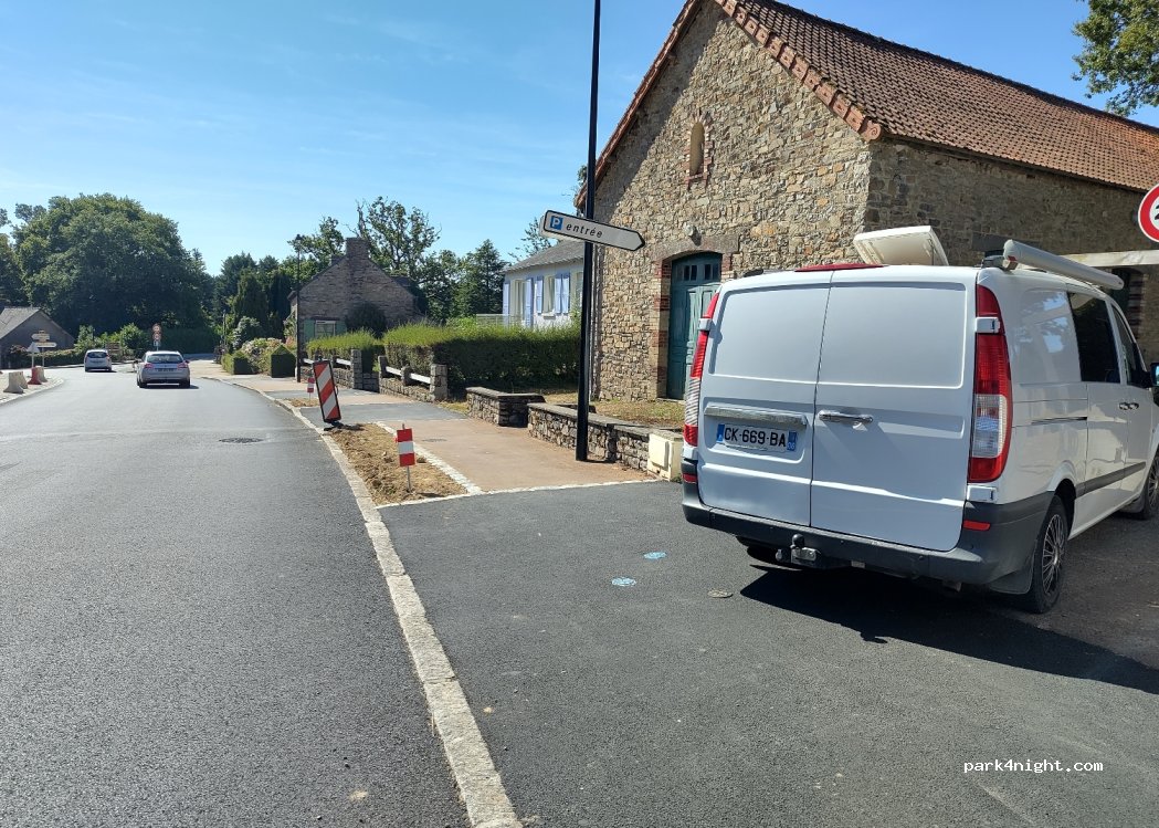 (35380) Paimpont - 5 Rue du Chevalier L du Lac — foto 2