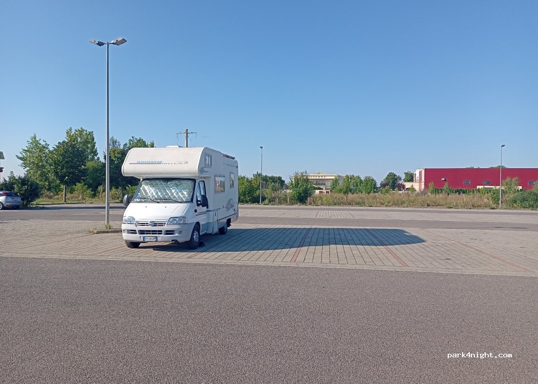 (440135) Satu Mare - 8 Strada Gorunului — foto